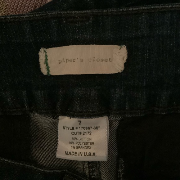 Pipers Closet blue, low rise jeans. Size 7 - Picture 5 of 5
